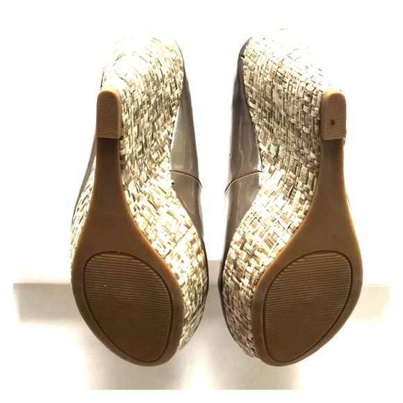 Steve Madden Olive Platform Wedges - Picture 4 of 6